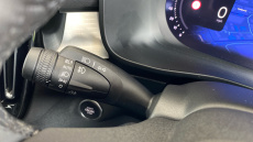 Volvo XC40 2.0 B4P Plus Dark 5dr Auto Petrol Estate